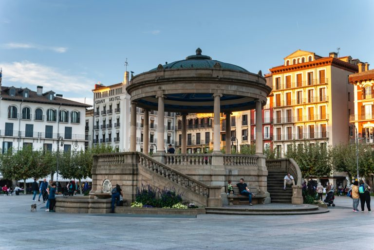 Pamplona acoge la exposición Fronteras del clima de Santi Palacios